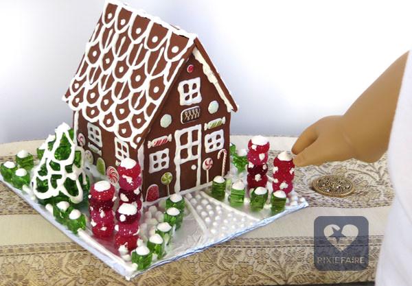 Liberty Jane Tutorials & Crafts Miniature Gingerbread House PDF Tutorial & Video Pixie Faire
