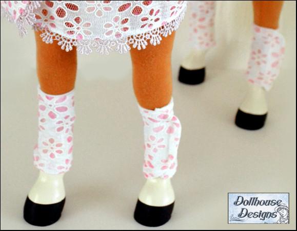 Dollhouse Designs 18 Inch Modern Filly Horse Blanket and Accessories 18" Doll Pet Pattern Pixie Faire
