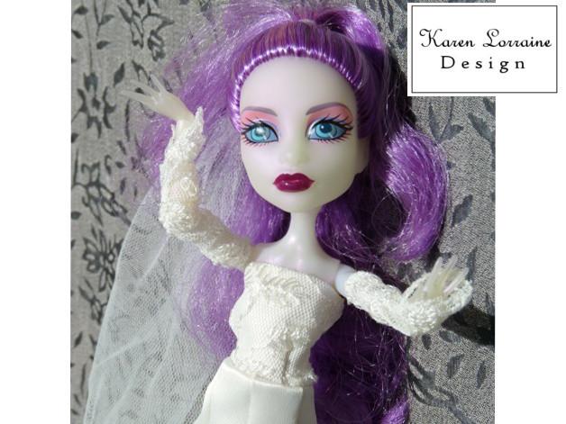 Monster high transparent doll shop